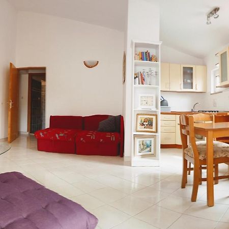 Apartmani Nikolina Ražanac Exterior foto